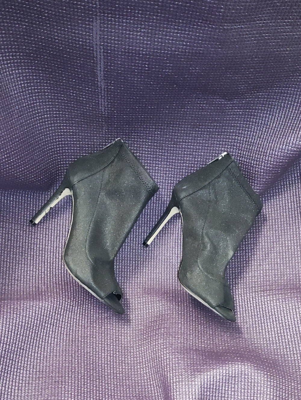 Jewel Badgley Mischka Black Peep-Toe Stiletto Ankle Booties